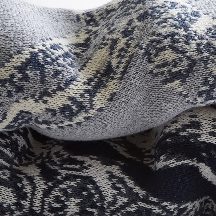 Octopus Vineyard Throw Light Gray